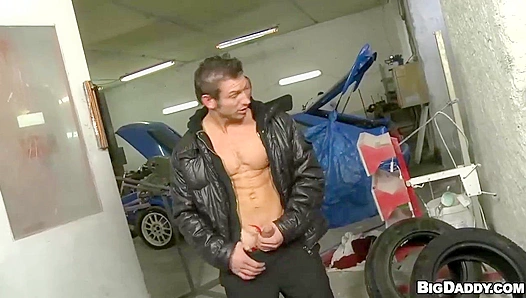 Marek and George Get Wild - Hot Anal Action in the Garage