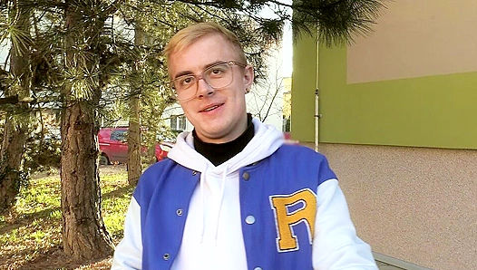 Bleached Hottie Takes Dick in His Ass - XXX Gay