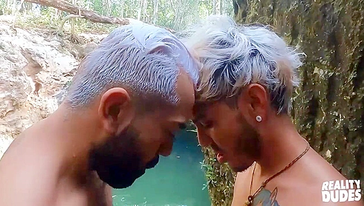 Hot Twinks Go Wild - Intense Fuck Session in Cancun - Reality Dudes