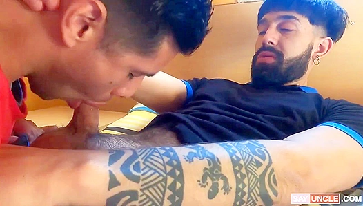 Latin Lovers Francis & Gustavo Heat Up the Sheets - Leche Explosion!