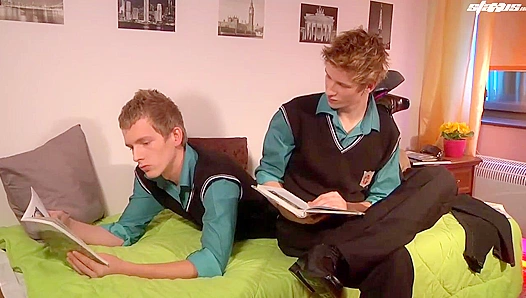 Preppy Studs Jon Roz & Tom Nutt Bump Asses - Gay XXX