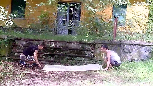 Raw Ride and Facial Blitz with Daniel Prince & David Hanson - Gay XXX