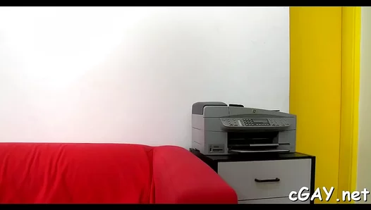 DeliciousGayMan Gets A Mind–Blowing Blowjob From Hunky Stud