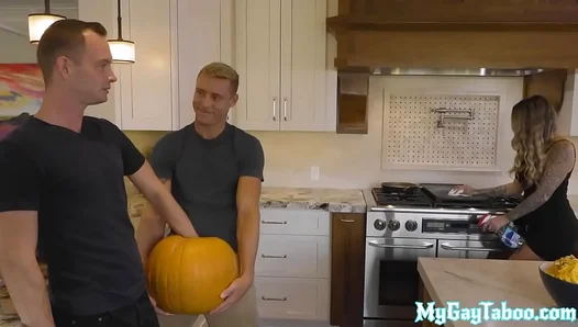 Jock Tugs and Barebacks Stepbrother Until Shooting Jizz