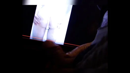 Macho Gay : Elpaje73 Cums for His Amateur Putita