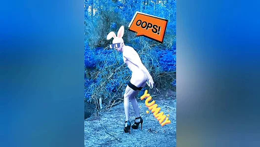 Horny Guy Gets Ass Fucked Outdoors By The Stream With Glass Dildo