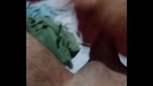 Horny Big Dick Gets Handjob In IntenseGaySex Session