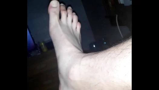 Amateur Gay Boy 18+ Showcases His Big Feet and Soft Cock in Sexy Solo Scene