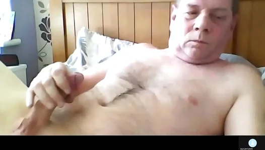 Fresh–Shaved Tony Gibbs Masturbates To Sugary–Sweet Cumshot Delight