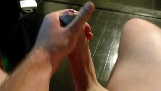 Big Dick Amateur Masturbates to Massive cumshotSolo