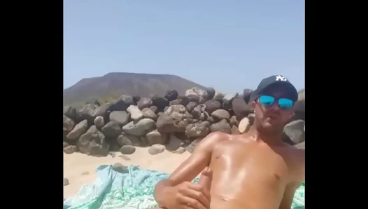 Jerking Off at Nude Beach in Canarias: A Steamy Gay Amateur Adventure