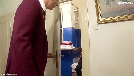 Jaxon Radoc & Orlando White Doorway Fuck - Gay XXX Twinks