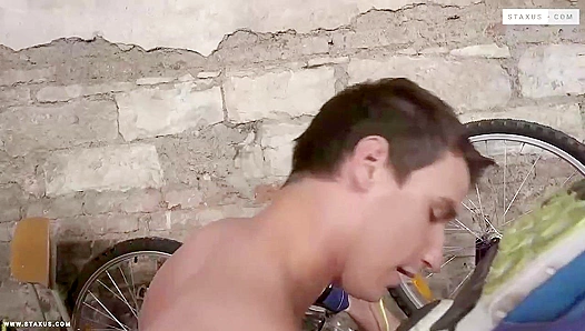 Oily Bikers Benjamin & Seb Cum Real Hard – Gay XXX