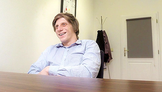 Goofy-Haired Vutterface Gets Fucked Deep -Dirty Scout