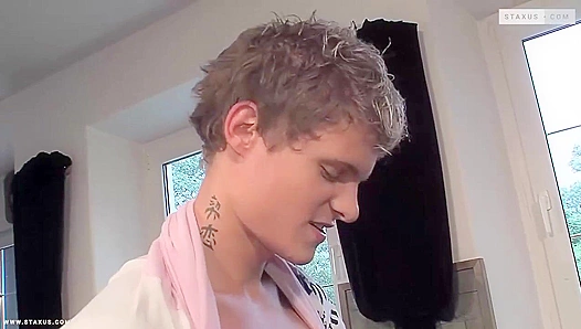 Hot Anal Quickie - Andrew Shut & Johnny Hunter Team Up - Gay XXX