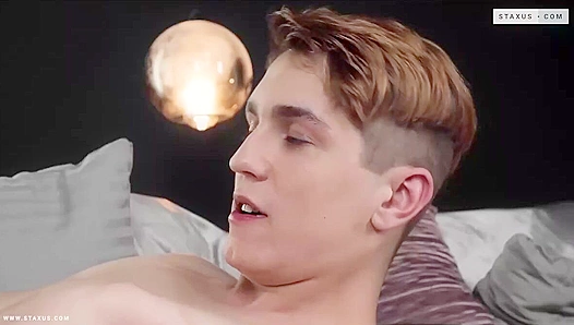 Foot Rub Turns to Hot Fuck - Erik Climber & Ollie Barn Heat Up Gay XXX