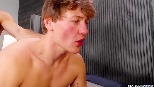 Nextdoor Studs - Muscular Men Conner & David Get Freaky