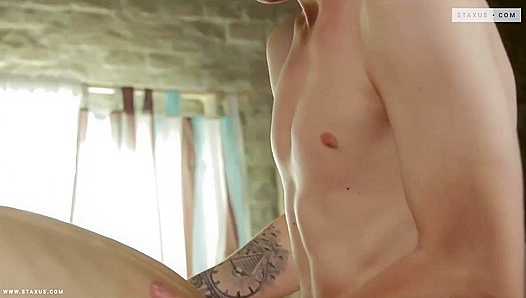 Blonde-on-Blonde Bliss - Jamie Calvin & Timmy Williams Heat Up Gay XXX