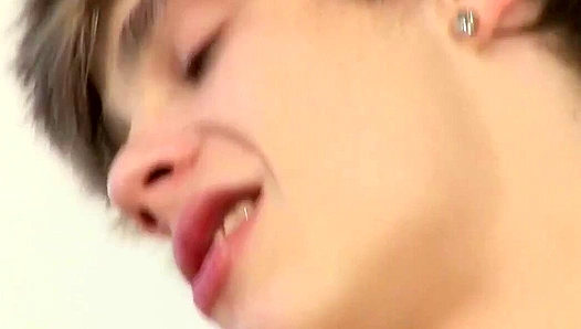 Justin Conway & Justin Boyle - Playful Twinks Fuck Hard