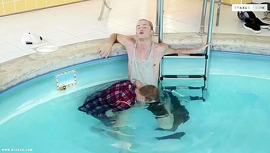 Kris Blent & Ray Mannix - Piss Facial & Poolside Anal - Gay XXX