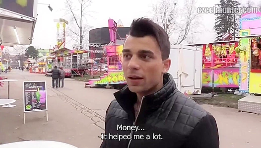 Hot Three-Way Oral Orgy with Muscular Dudes - XXX Gay