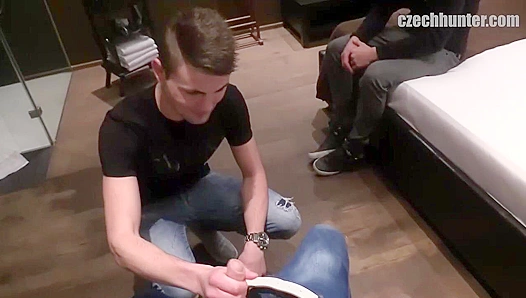 Hot Three-Way Oral Orgy with Muscular Dudes - XXX Gay