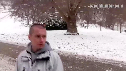 Amateur Slurps for Cash - Facial Finish Earns Him $2000 - XXX Gay