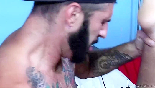 Justin Eros & Romeo Davis - Hard Anal Round withExtra Big Dicks