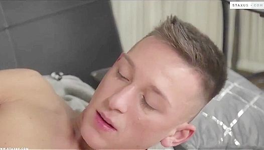 Hot Booty Blasting Sesh - Patrik Roa & TimmyWilliams - Gay XXX