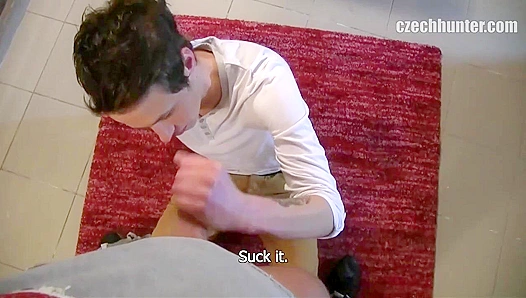 Cute Amateur Bubble Butt Eats Cum - XXX Gay