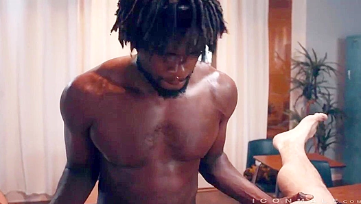 Devin Trez and Aspen - Hot Classroom Fuck - Icon Male