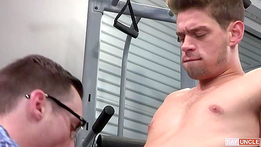 Geek Josh Cannon Gets Pounded by Jock Michael Del Ray