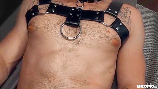 Hairy Hunk Ian Greene Gets Pounded Hard - Bromo USA