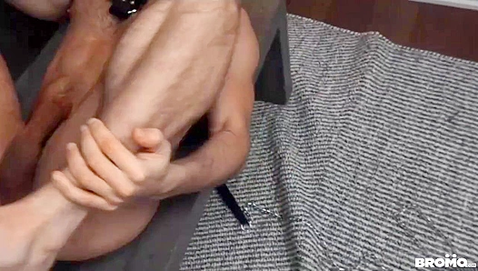 Hairy Hunk Ian Greene Gets Pounded Hard - Bromo USA