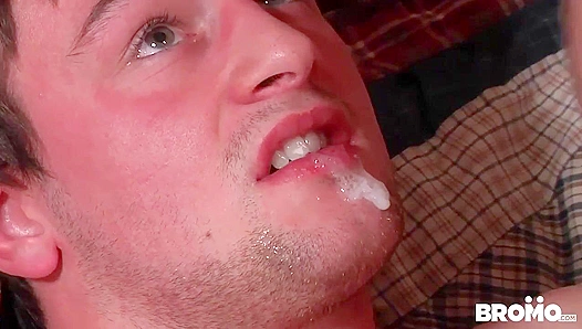 Hot Anal Action - Scott Harbor and Tom Faulk Go Wild - Bromo US