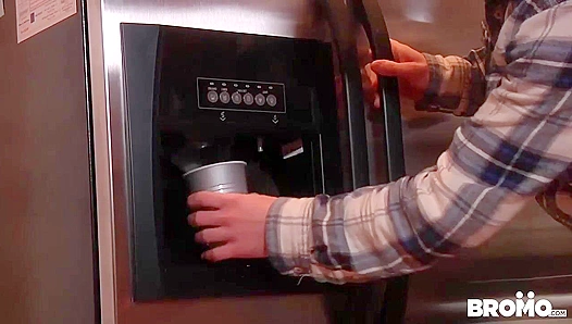 Hot Anal Action - Scott Harbor and Tom Faulk Go Wild - Bromo US