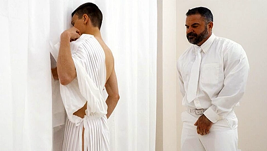 Skinny Slut Austin Xanders Gets Fucked Legs Up - Missionary Boys