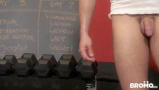 Fit Coach Shawn Reeve Barebacks His Latest Client - Hot Gay Sex