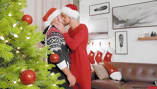 CHRISTMAS ANAL DELIGHT - DANTE COLLE & LEEROY JONES UNWRAP THE SEASON'S JOYS