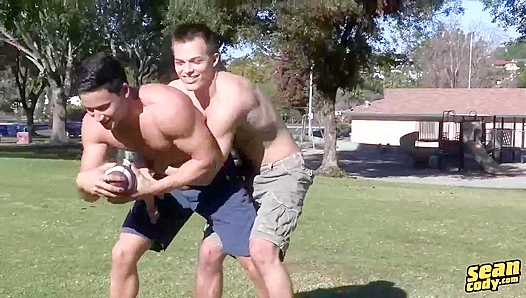 Wild Bareback Bliss - Perry & Jayden Go All In – HD Sean Cody