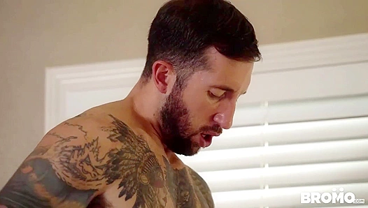 Zane Anders DAPs Buck Richards & Brad Powers in Wild Gay Threesome - Bromo-US