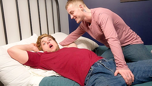 Gay Neighbor Dominic Green Fucks Freshly Turned Colton Cain - Raw Passion