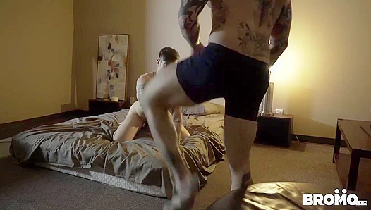 Buck Richards & Jordan Levine ~ Sweet Gay Love in Bromo US