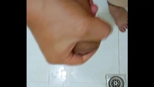 Vietnamese Gay Dude Gets Creative With Handjob and Big Dick Masturbation