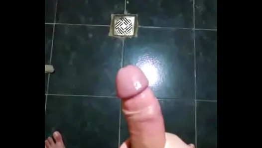 Straight Guy Into Hot Masturbation Session In Costa Rica