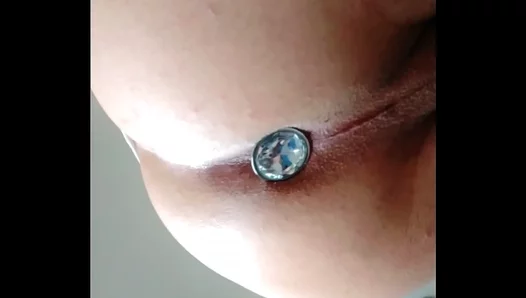 Mi Culo Juguetón – Latina Ass Play Gets Intense With A Plug