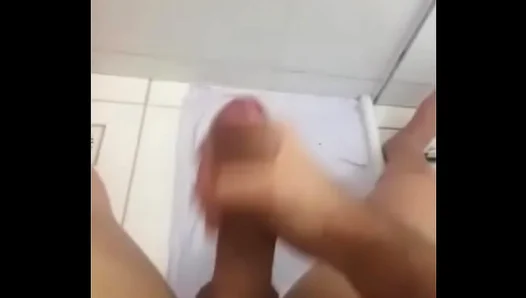 Morning Wank – Novinho Enjoys Delicious Solo Gay Masturbation Session