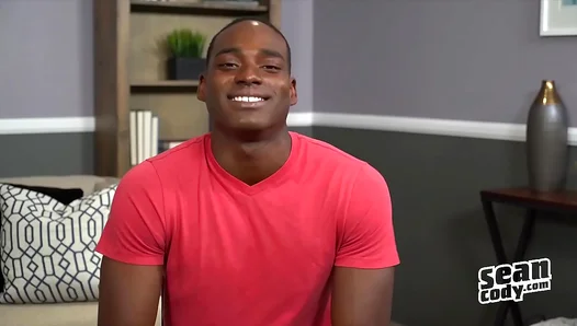 Desmond Explores Fantasy With Muscular Stud In Intense Gay Encounter