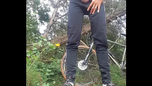 Solo Boy 18+ Takes a Break for Some Steamy Masturbation Fun