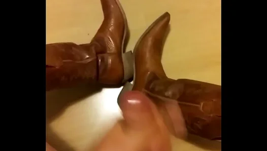CowBoy 18+ Boots Get Covered in Hot Cum During Intense Masturbation Session